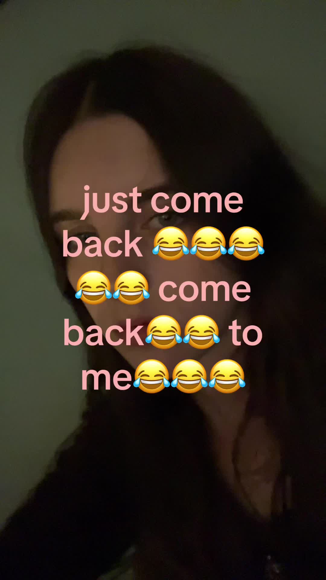 @￴