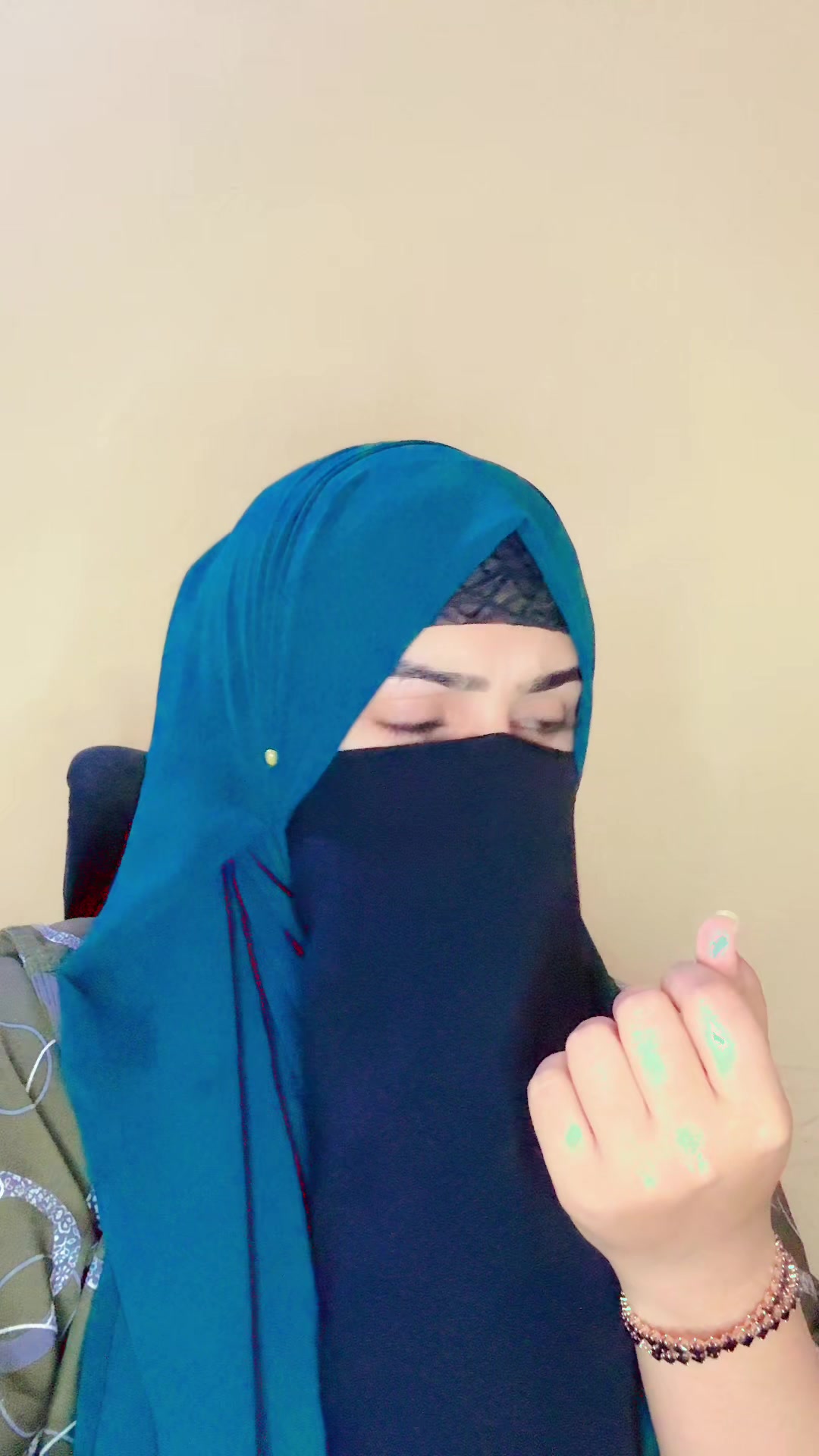 @𝘾𝙖𝙥𝙧𝙞𝙘𝙤𝙧𝙣♡