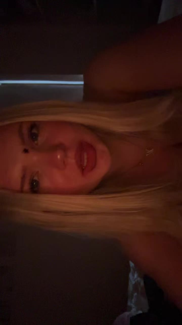 @𝓬𝓱𝓪𝓻𝓵𝓲🏋️♀️
