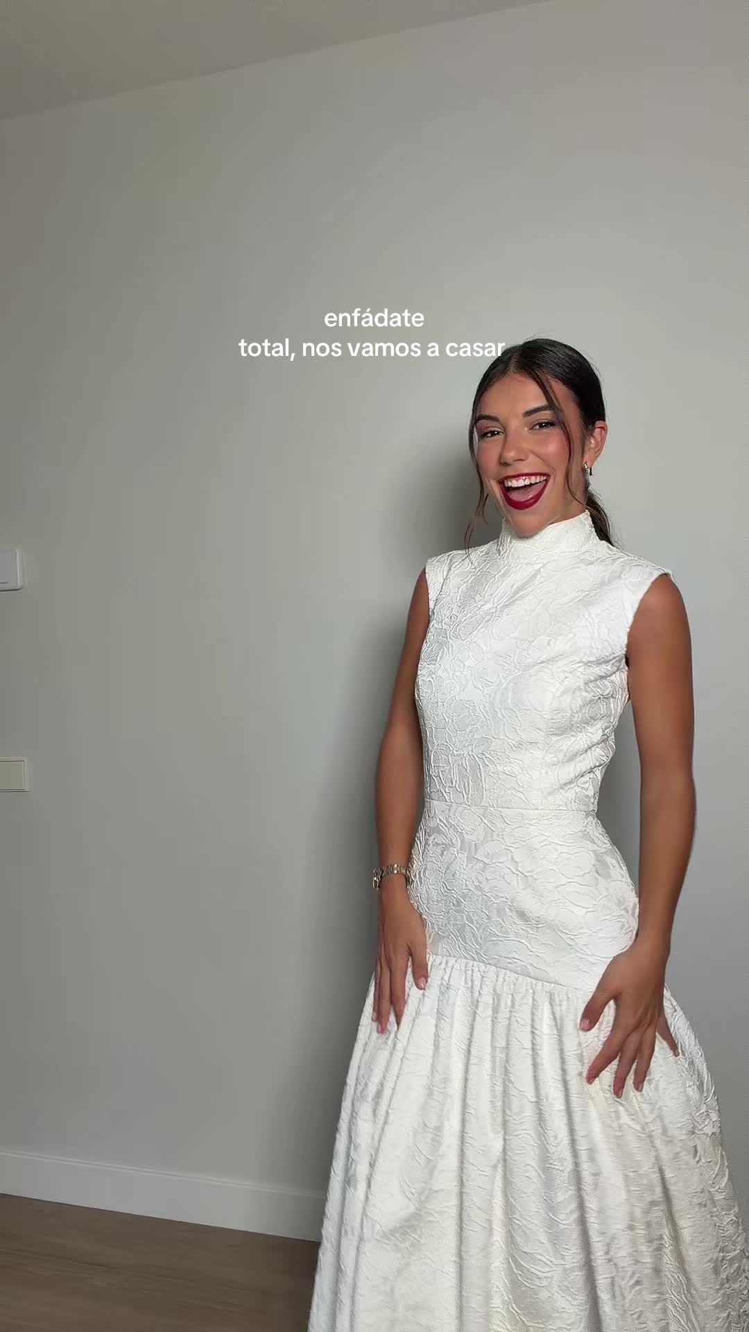 @Elena Gortari