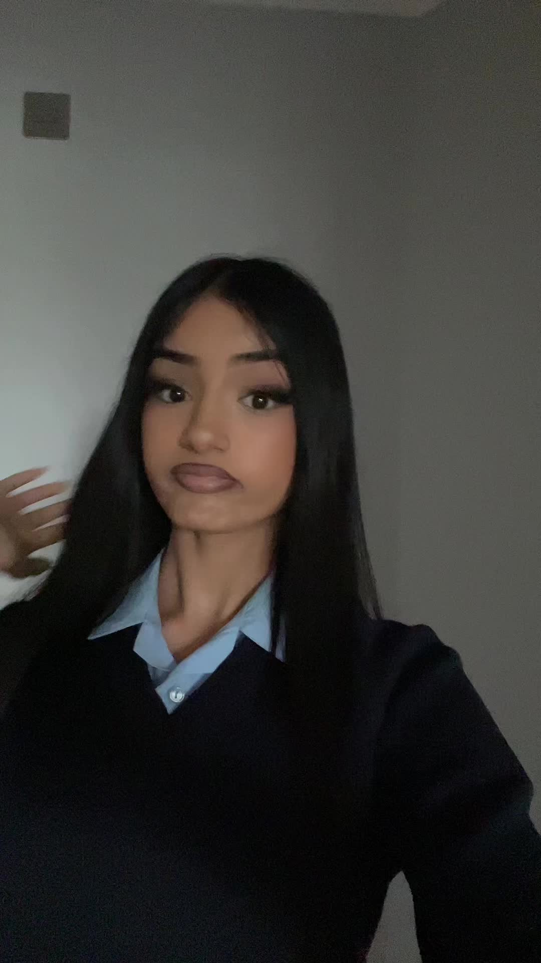 @𝐝.