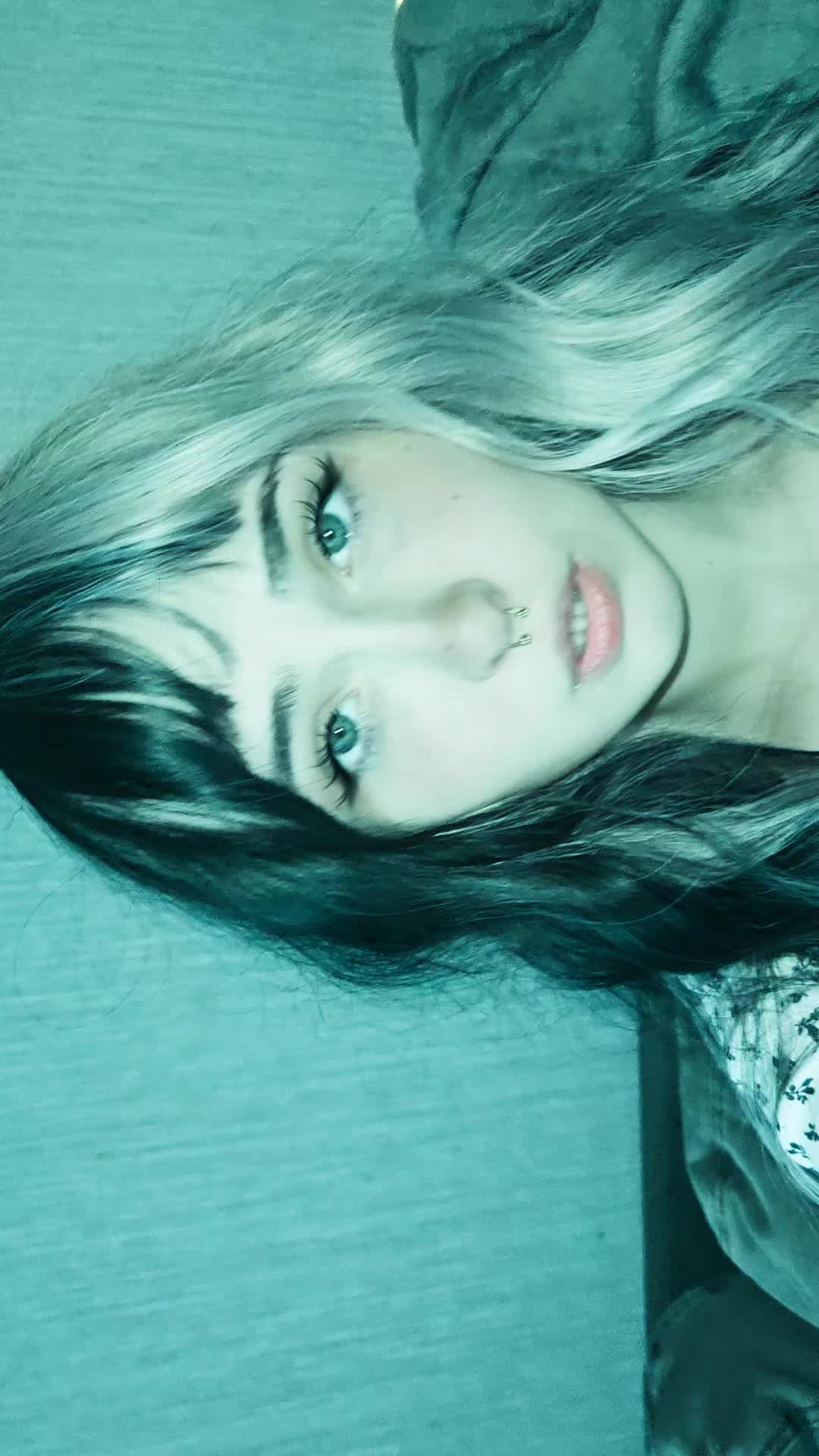@Sophieschka_