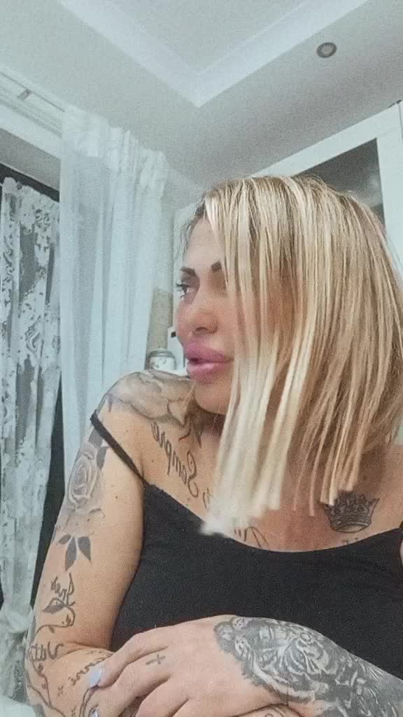 @ChanelFerone