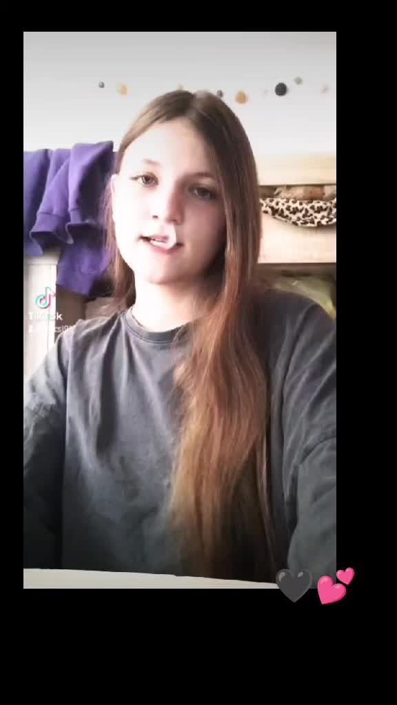 @Vikcsi🖤