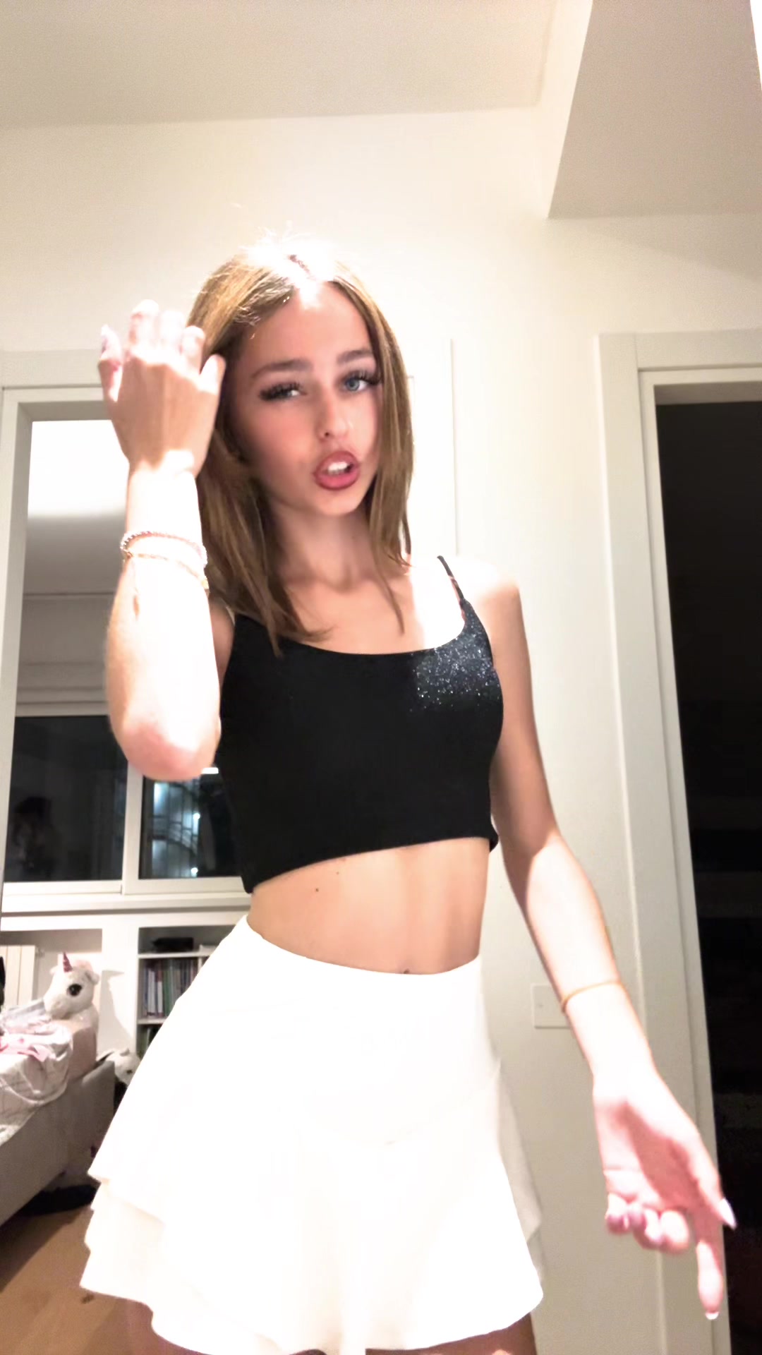 @🪽𝓚𝓻𝓲𝓼 🪽