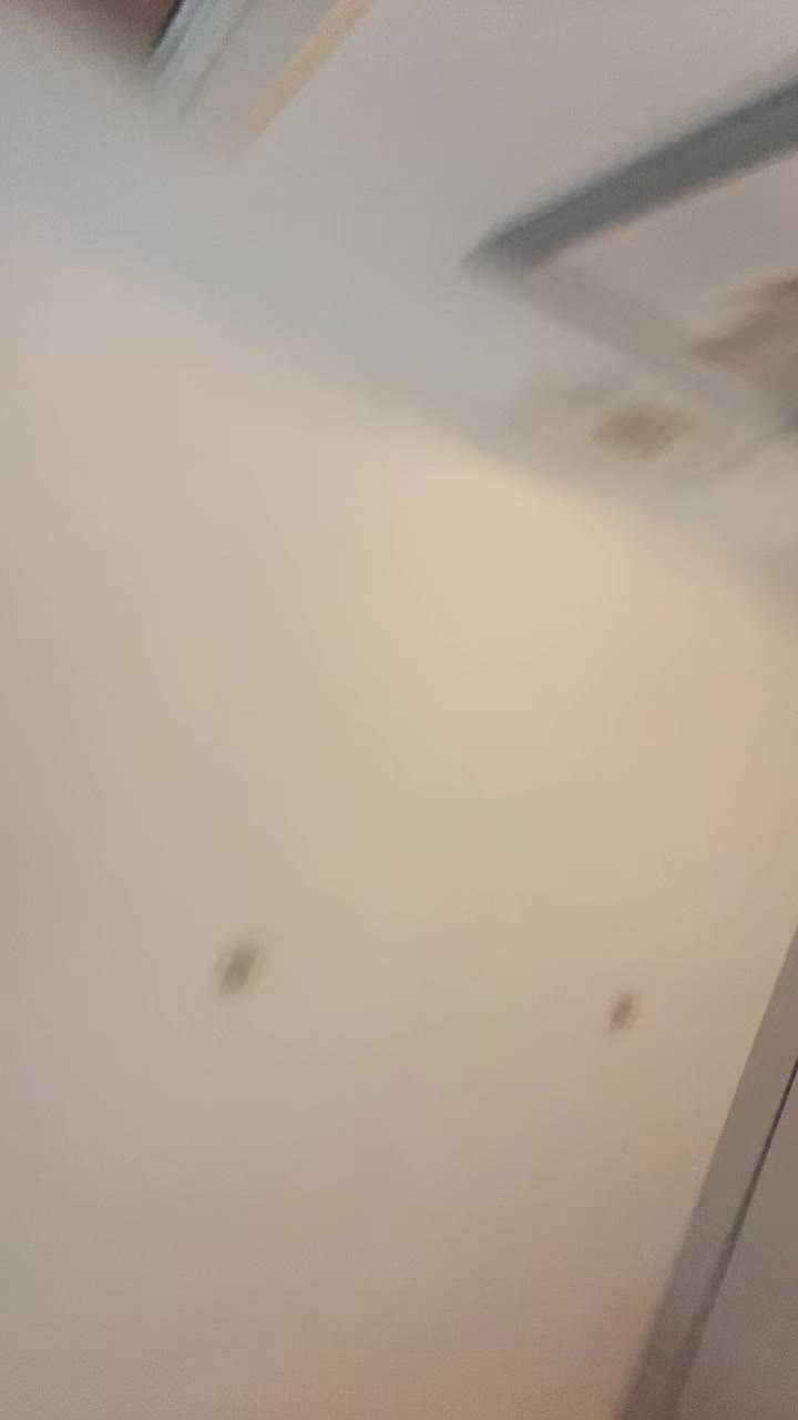 @๐๐ซ๐ข๐ฌ ๐ค