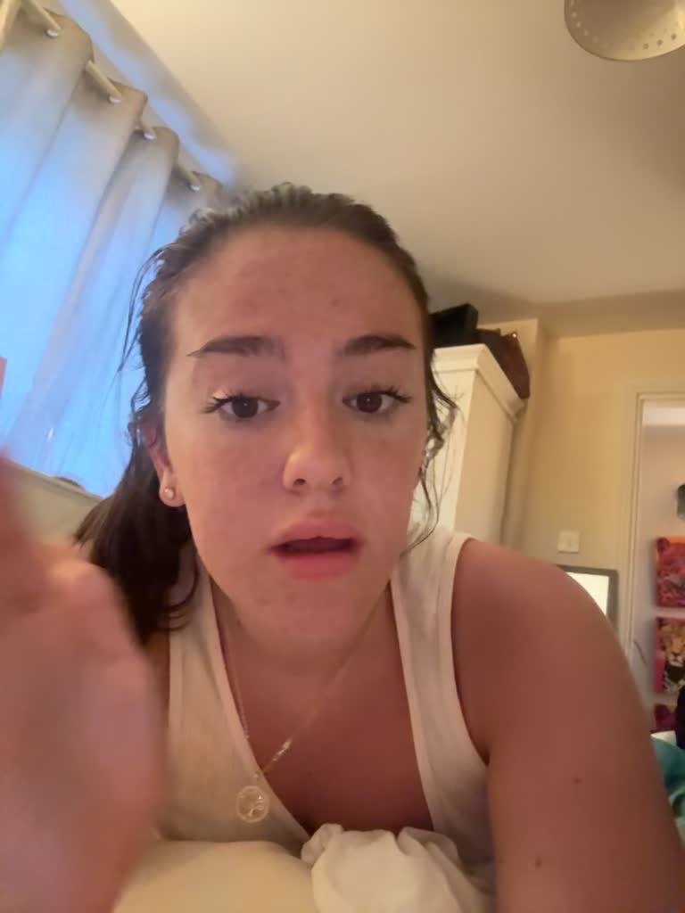 @caitlinjmcg