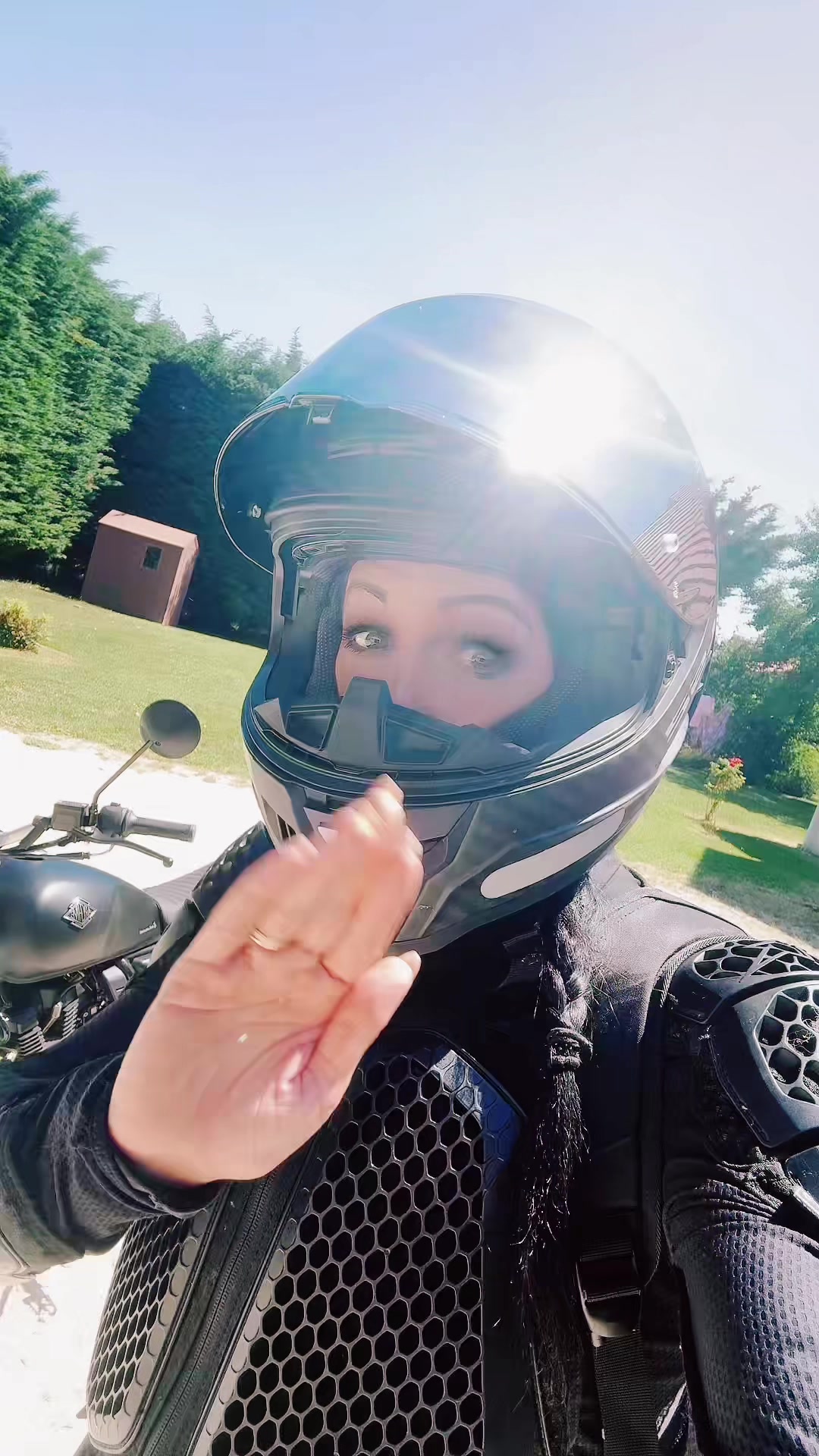 @Nell On Road ✌🏼🌹🏍️