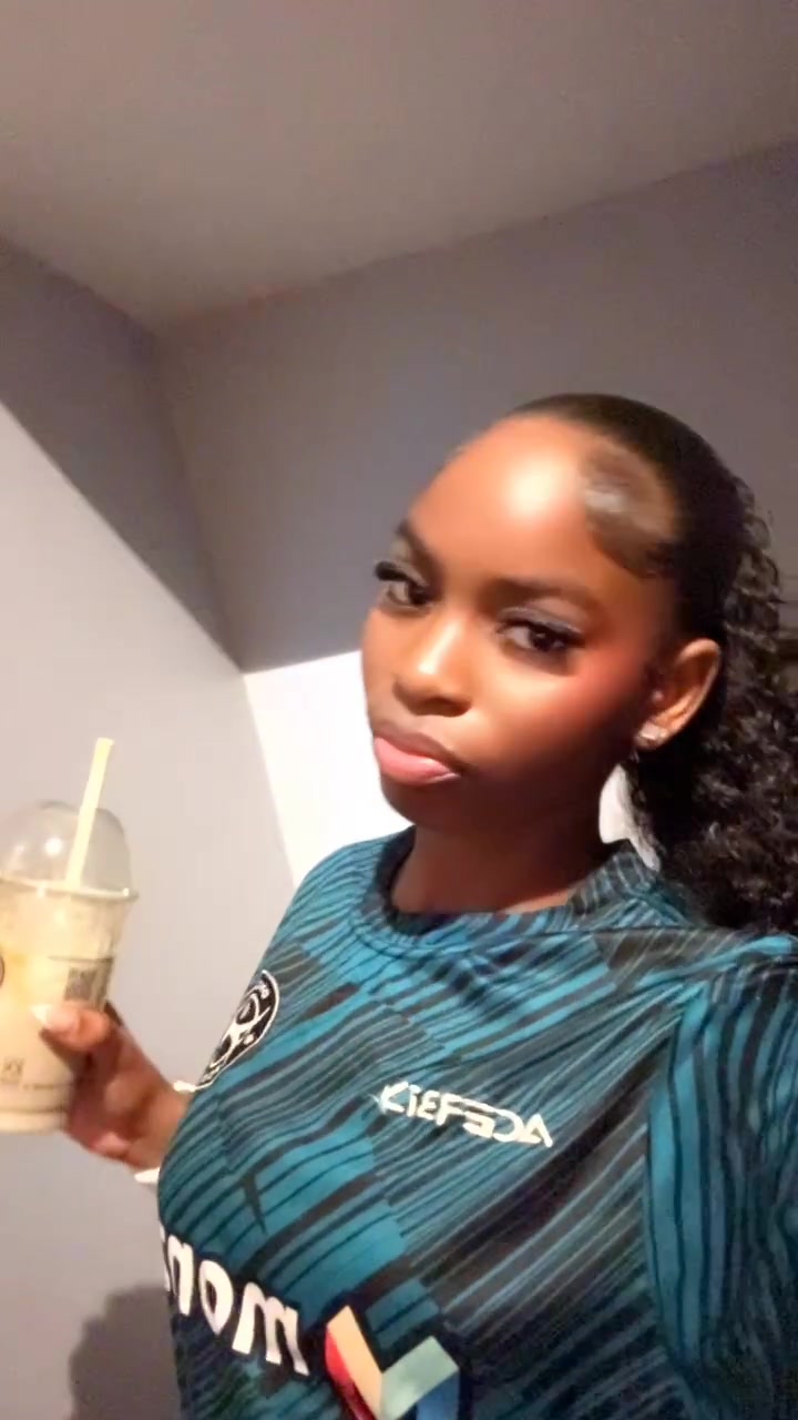 @naomi.