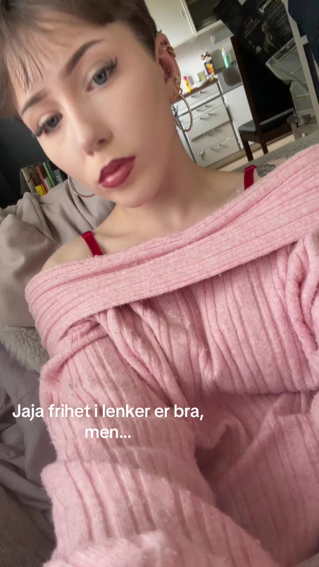 @Hel🎀