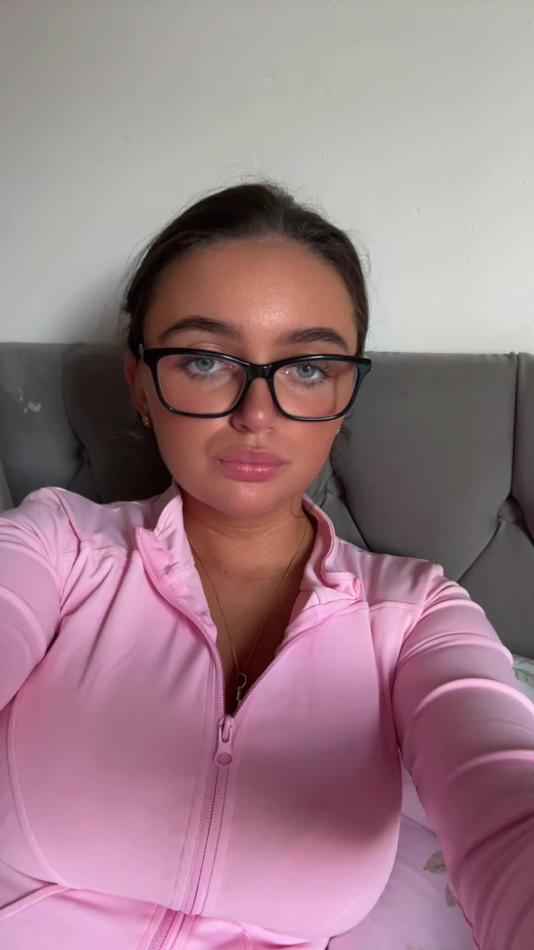 @𝓔𝓲𝓵𝓮𝓮𝓷 𝓬𝓪𝓼𝓮𝔂 👸🏽❤️