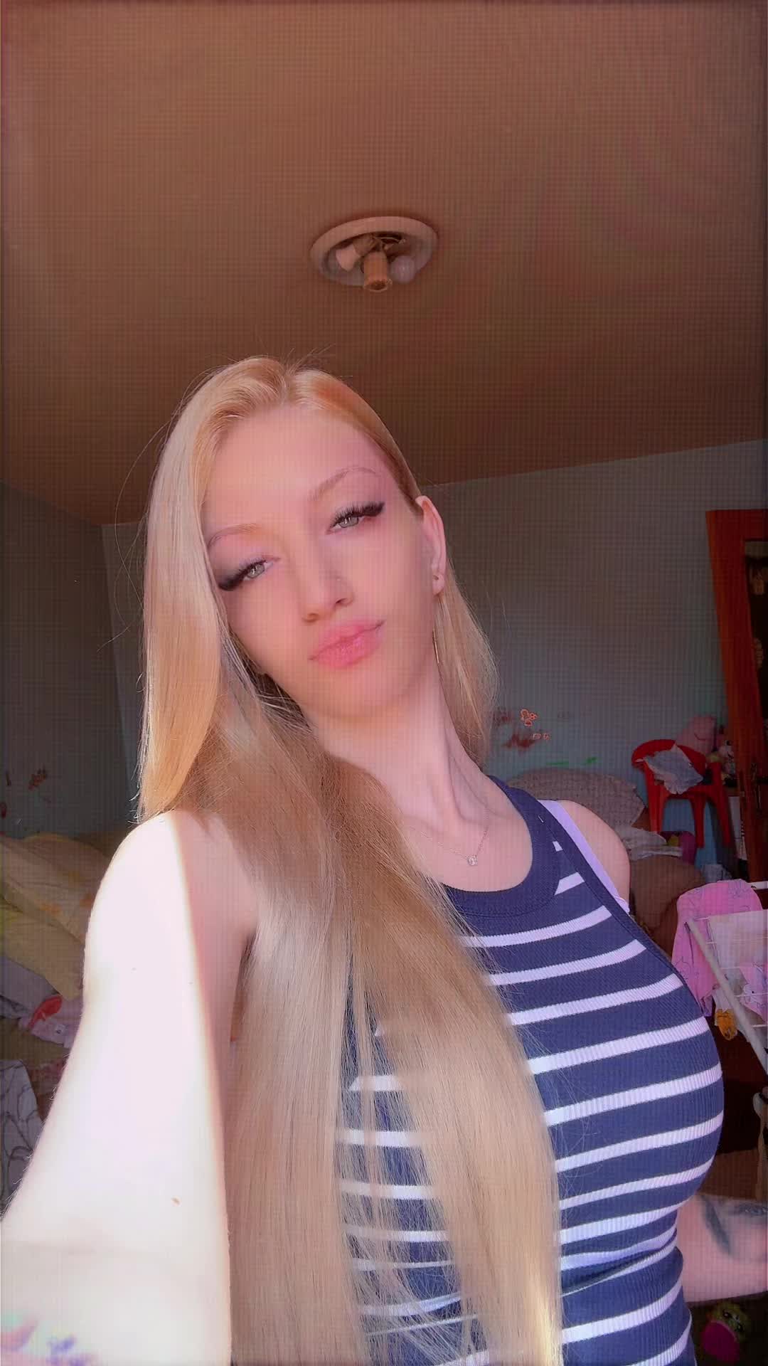 @Blondina😜