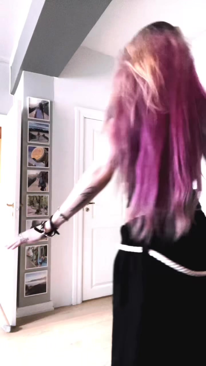 @♱