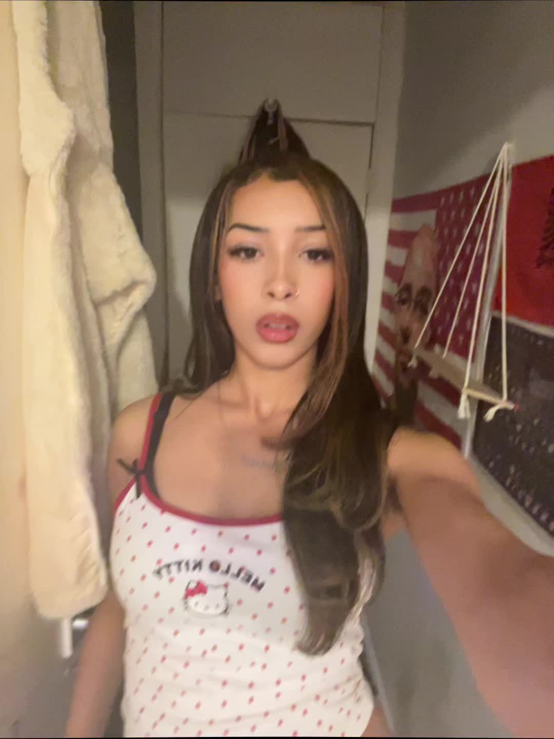 @lahmia.c