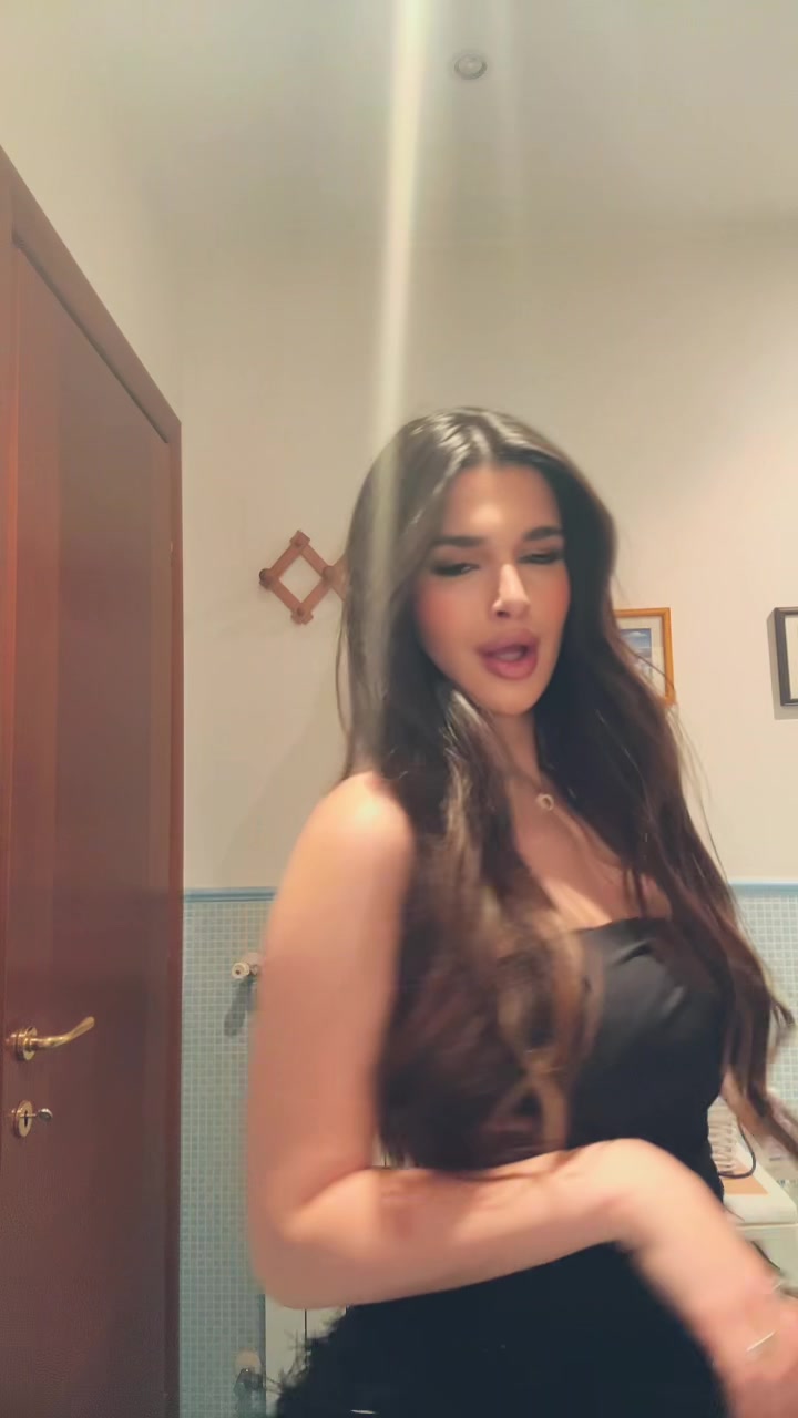 @rachele 👑