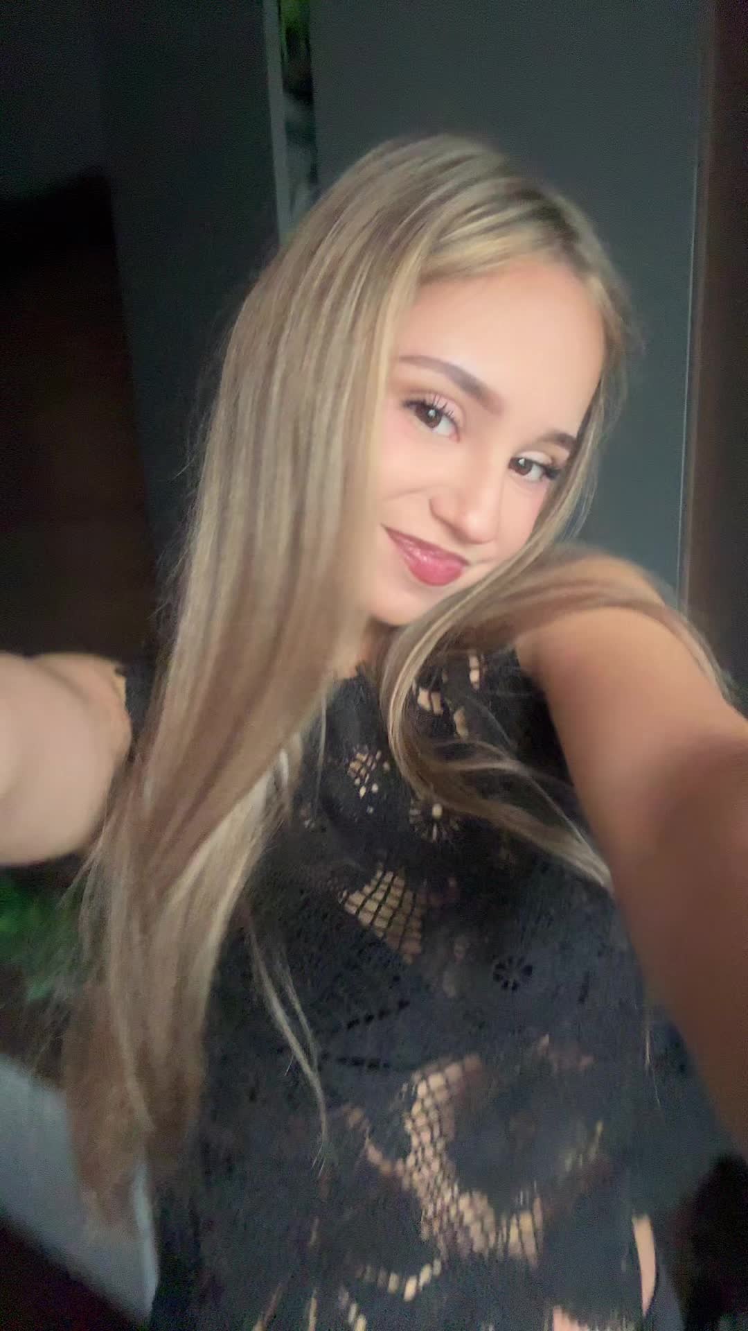 @izabela