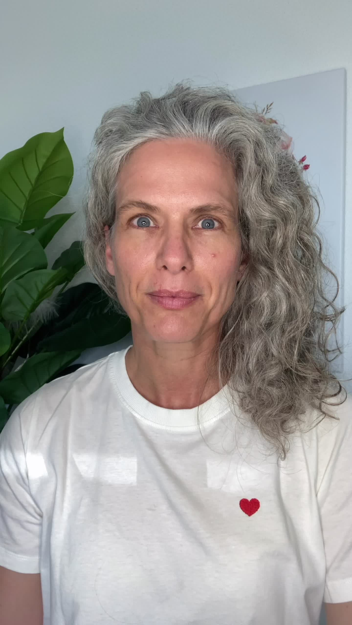 @ninaschennach_faceyoga