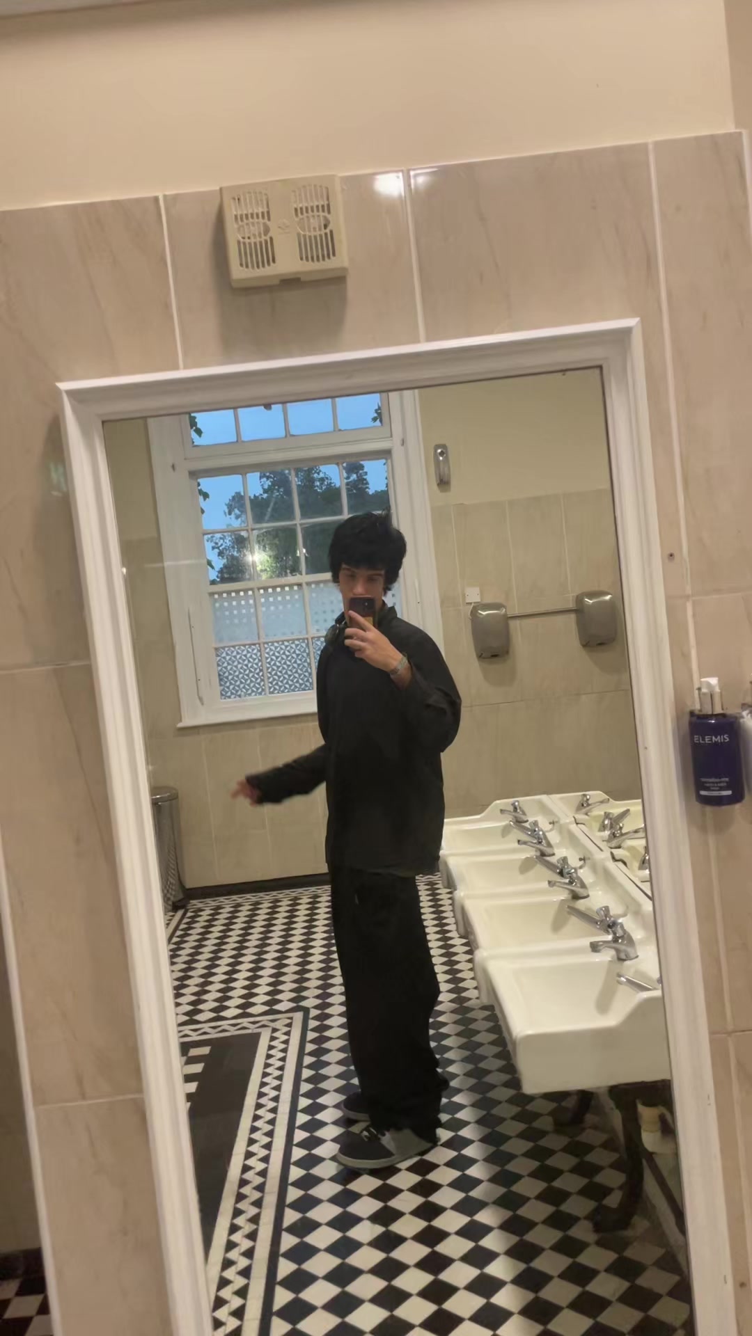 @🌙