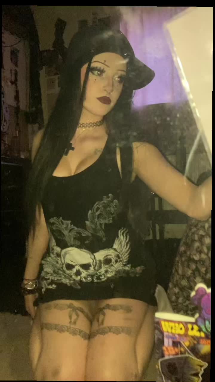 @🕷️