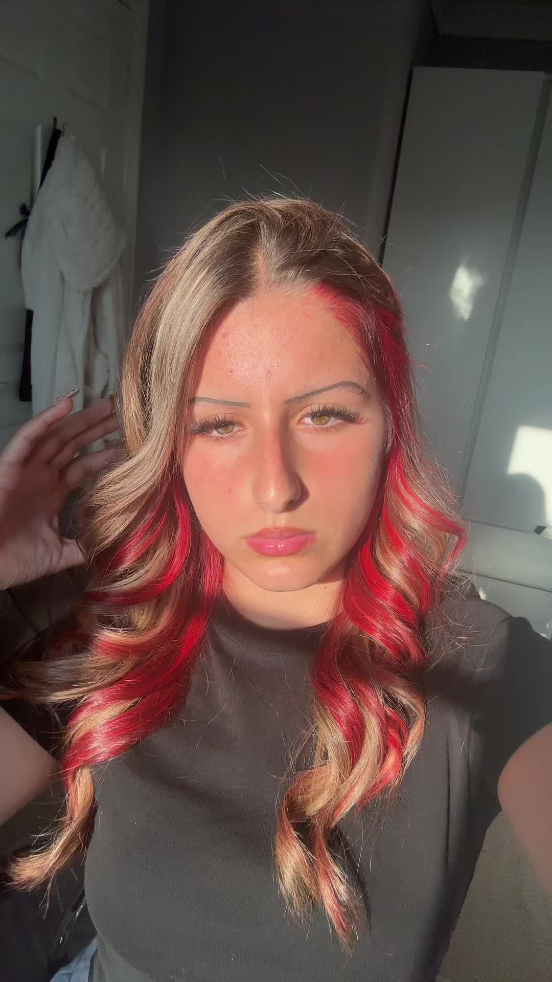 @❦