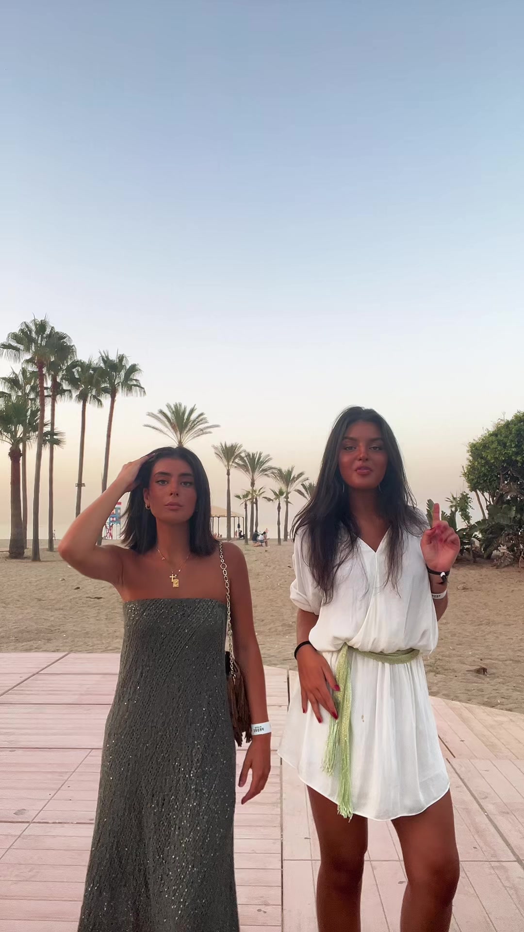 @adrianagago
