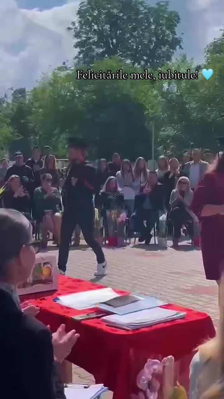 @𝑅𝑎𝑙𝑢 🩷