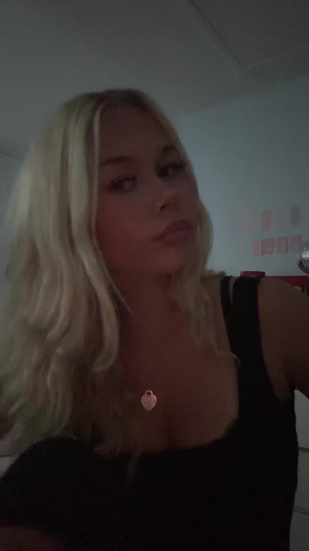 @✰