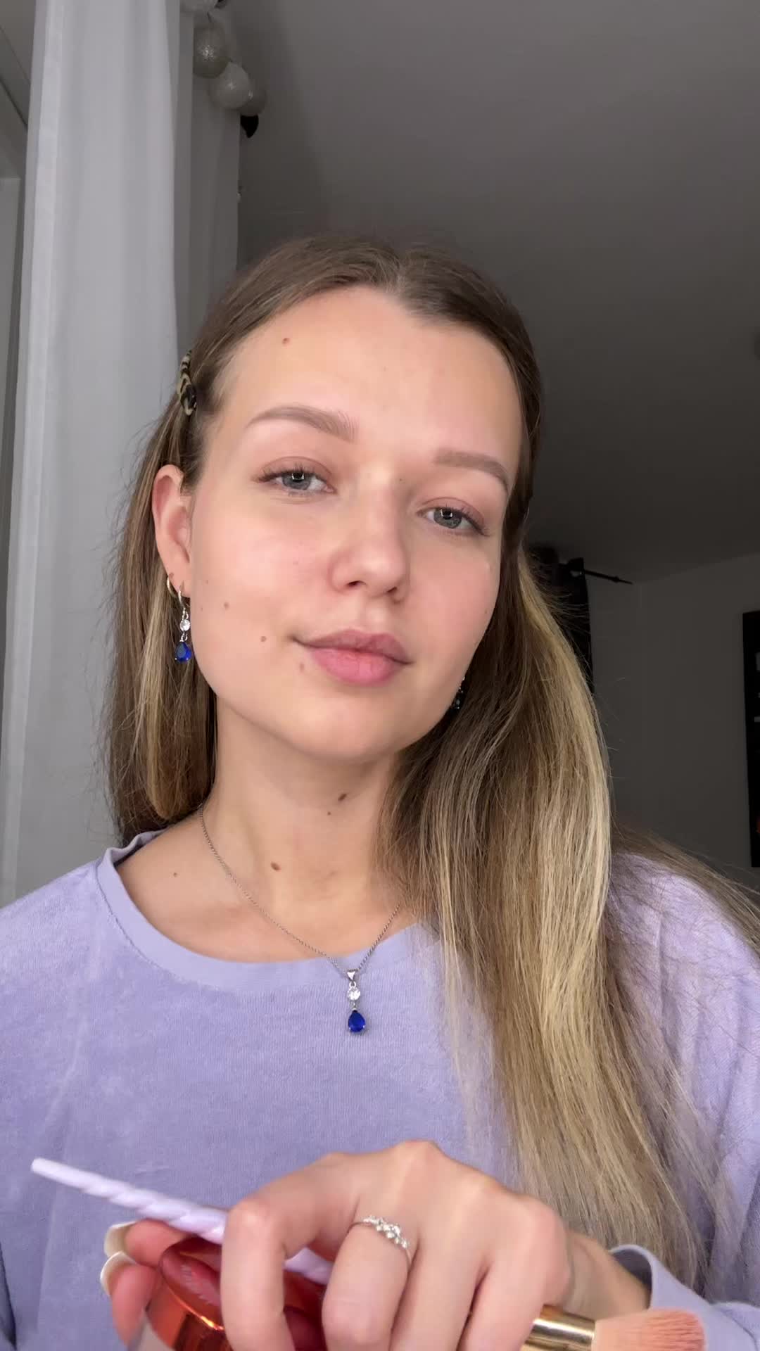 @Ella
