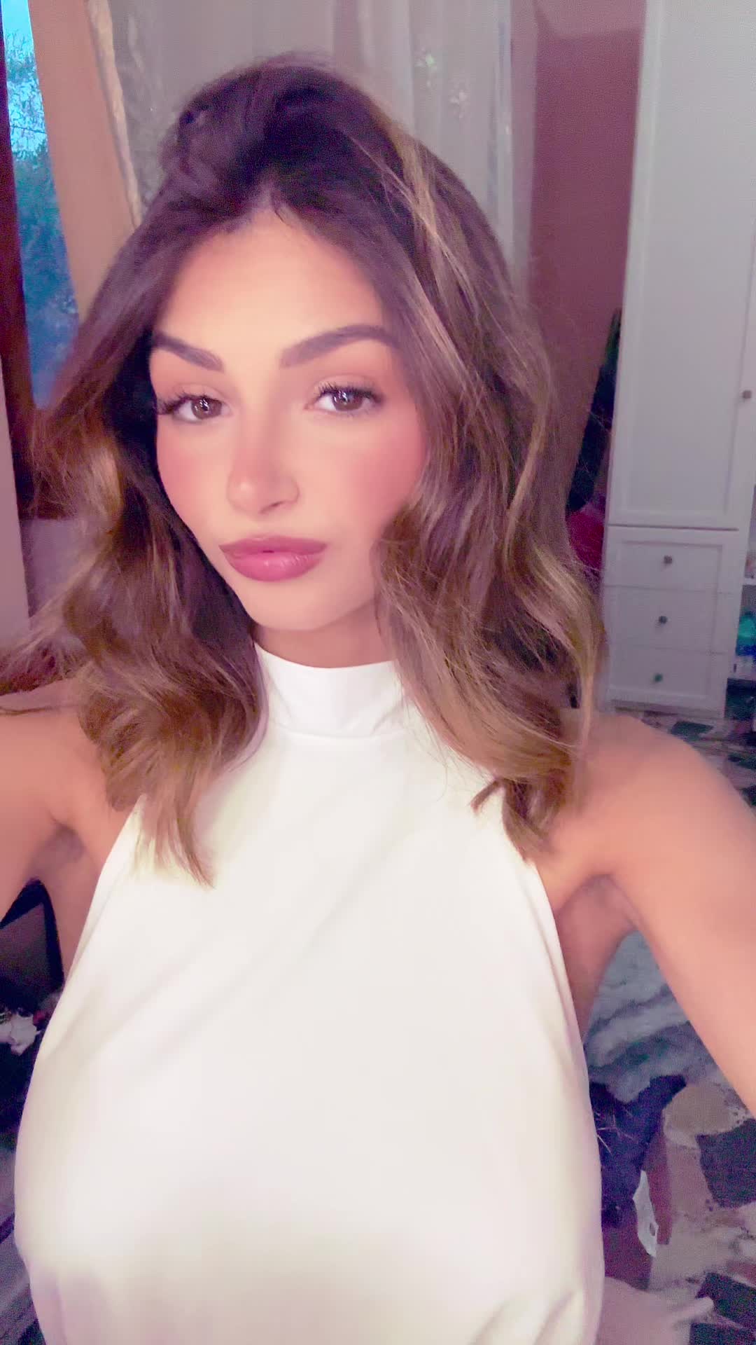 @elenargiolas