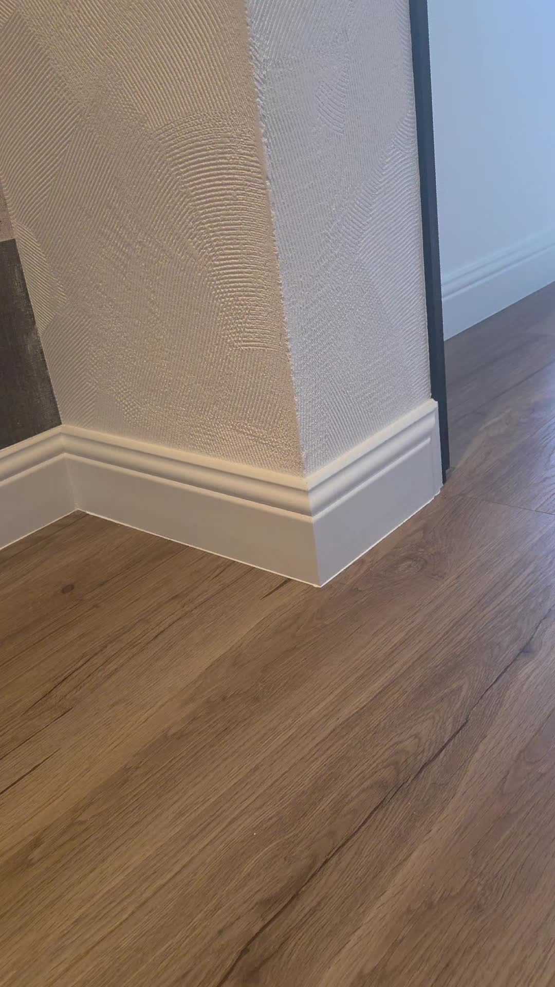 @Mesterul profilelor decorative