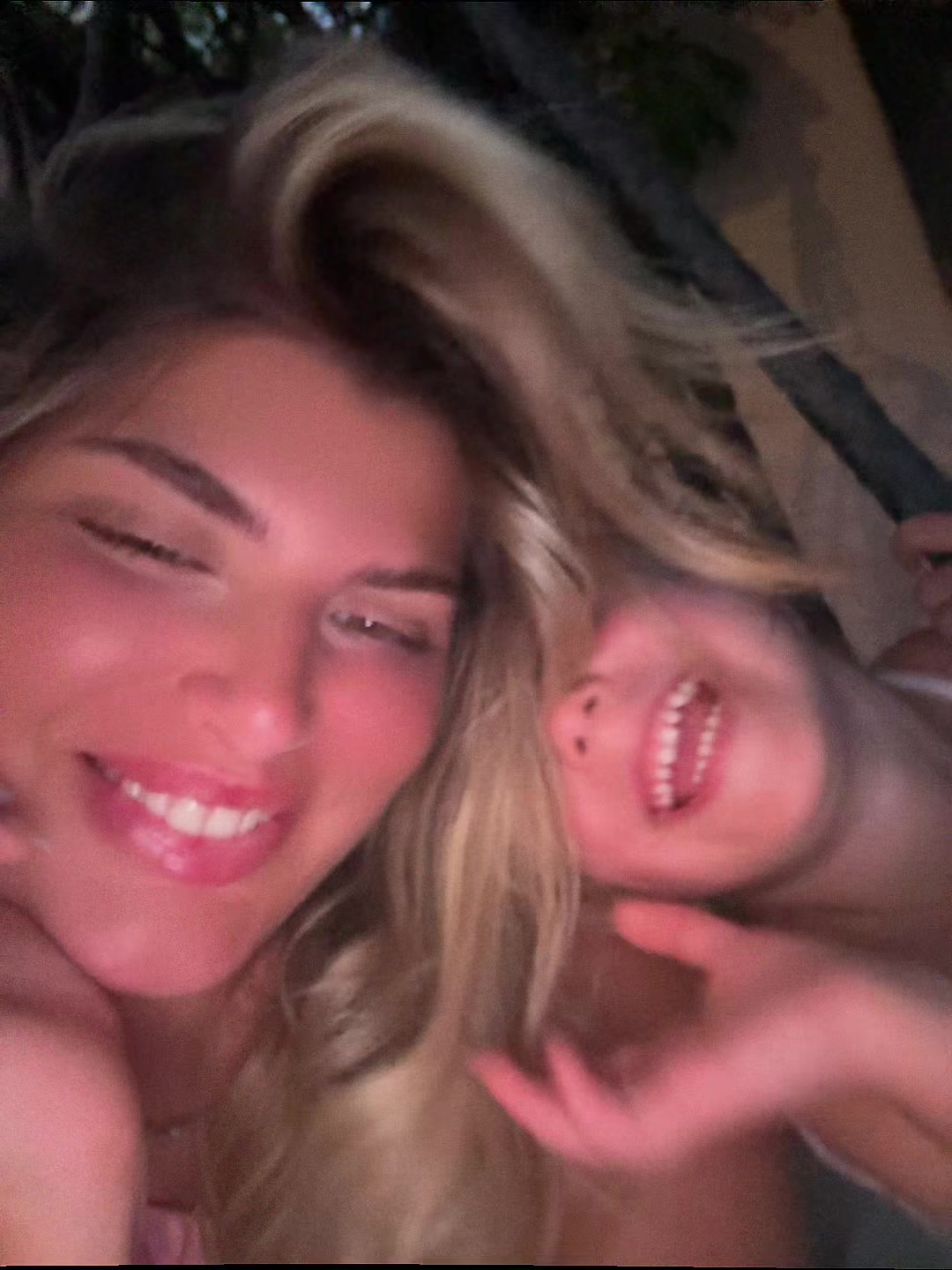 @Isa