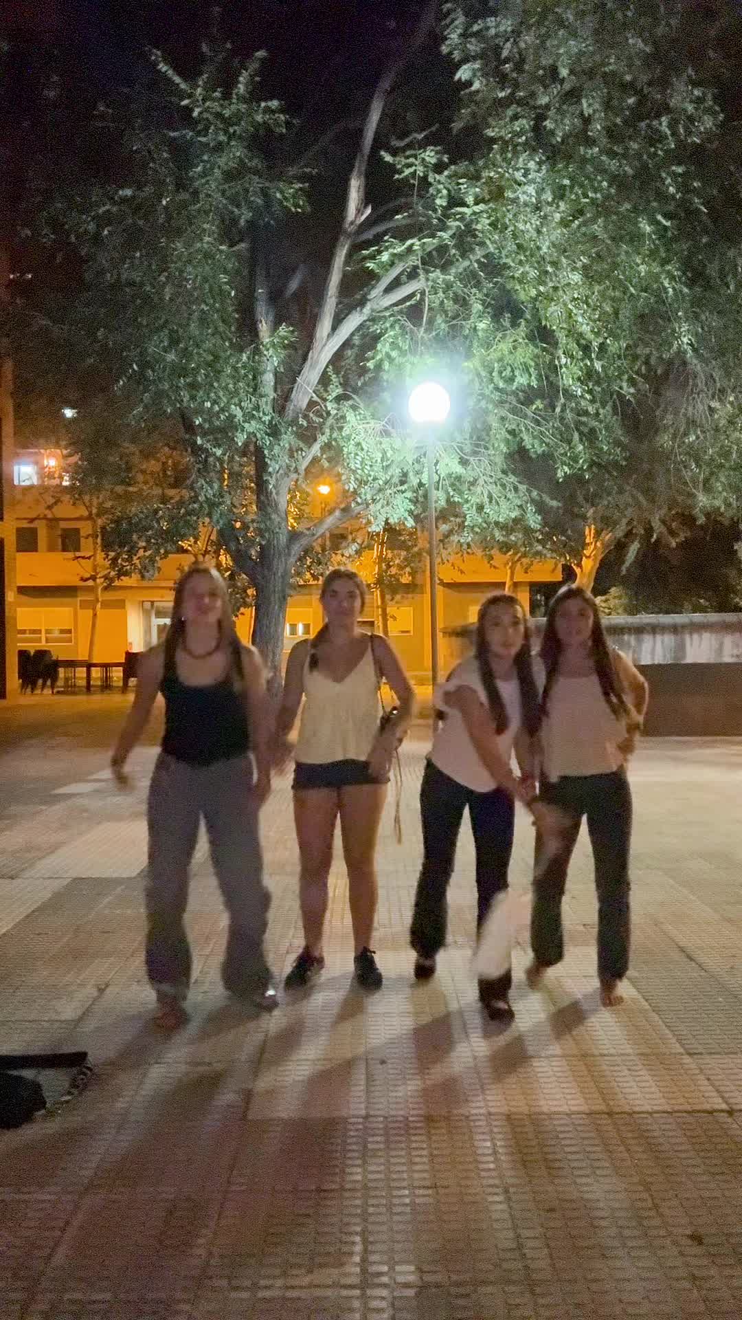 @de.que.vas.biterkas