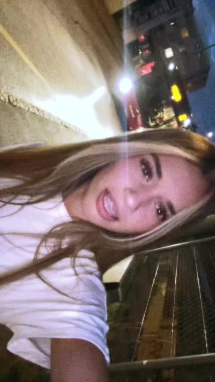 @𝒜🫐