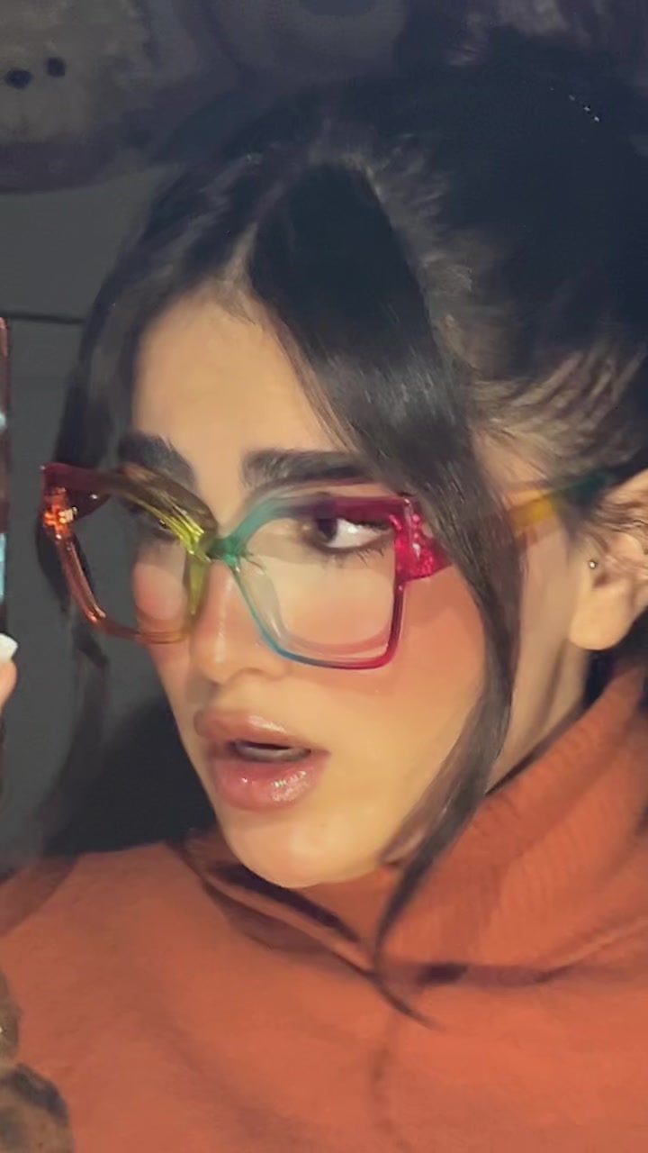 @smakamrn