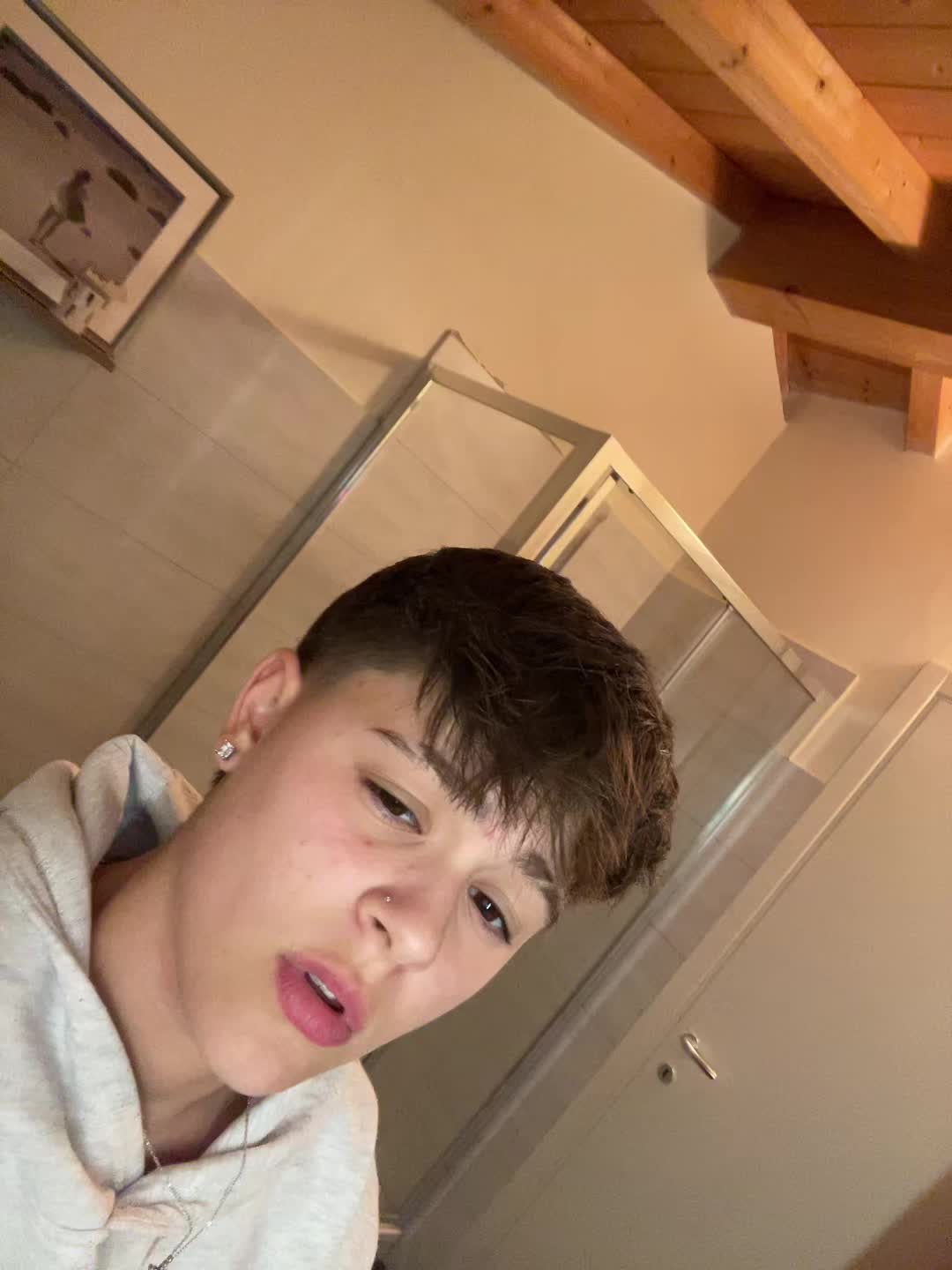 @T E U Z Z A 🕷️