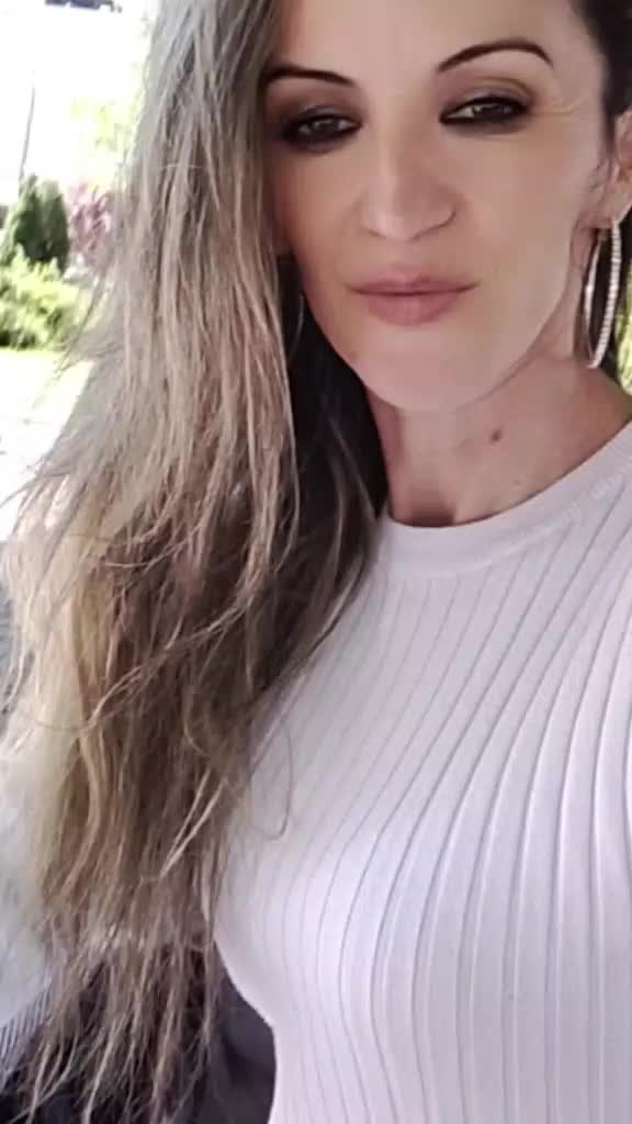 @Emilia