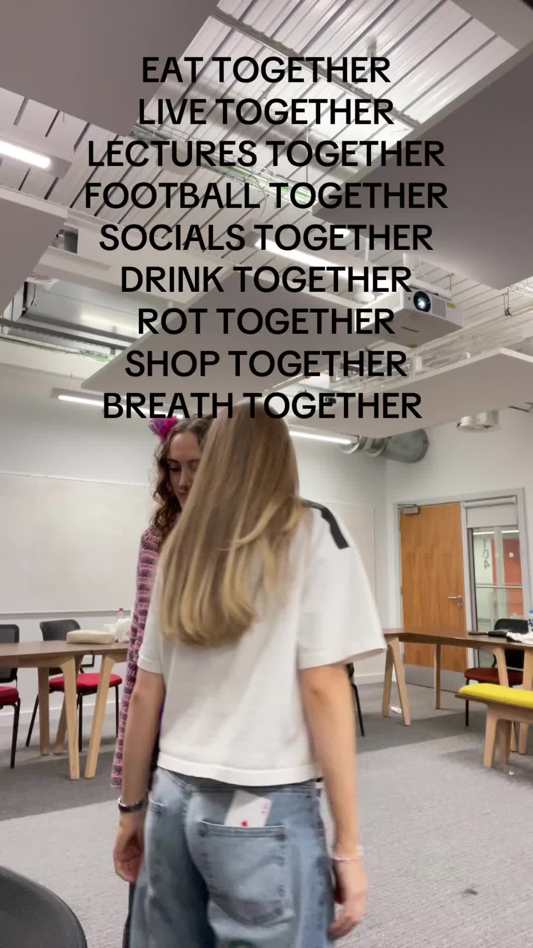 @Millyspurrx