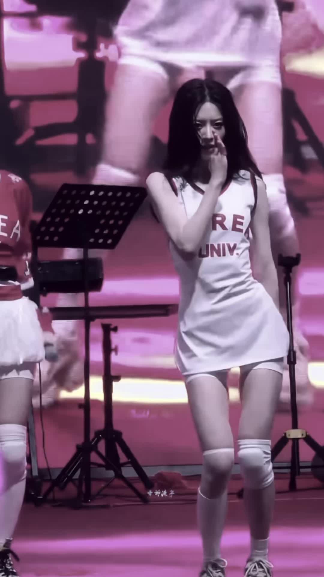 @ᢉ𐭩