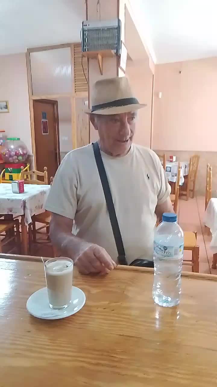 @Hermano Emilio El pescas 1