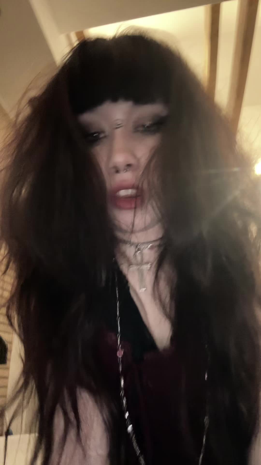 @Skylaxxc