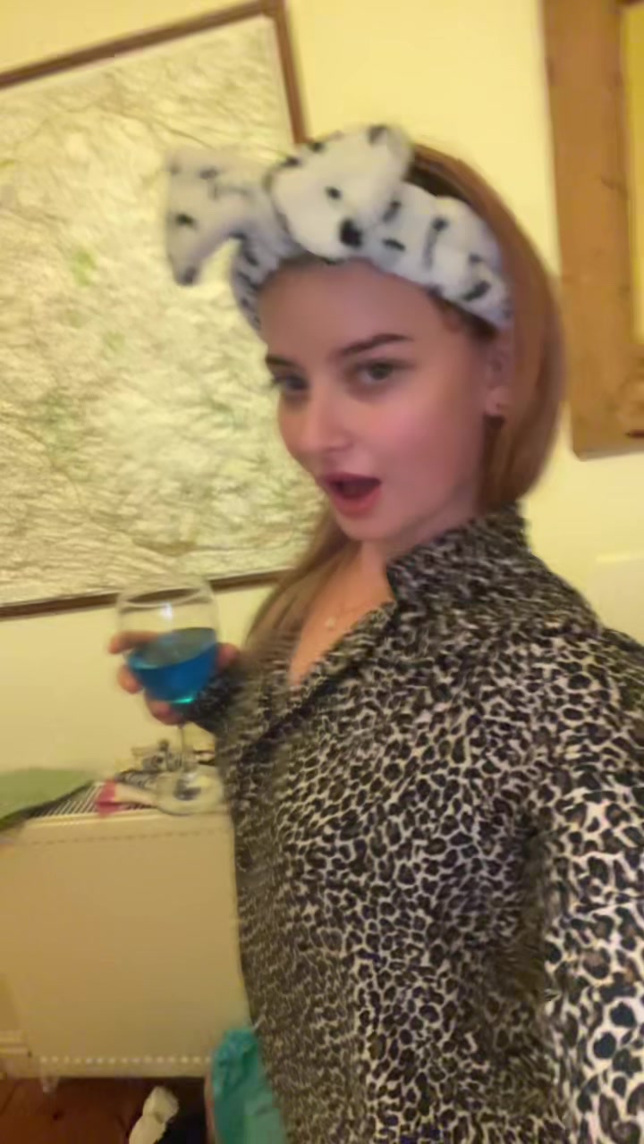 @𝓗𝓐𝓝𝓝𝓐𝓗🍒🐆🍸