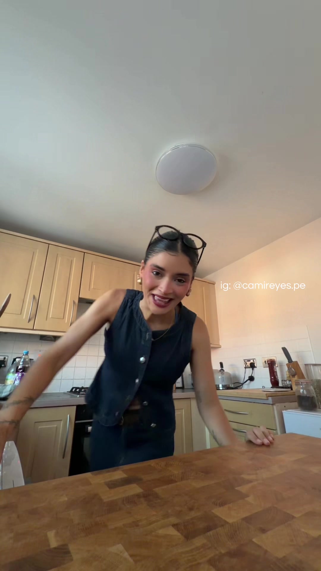 @cami reyes • con subtítulos