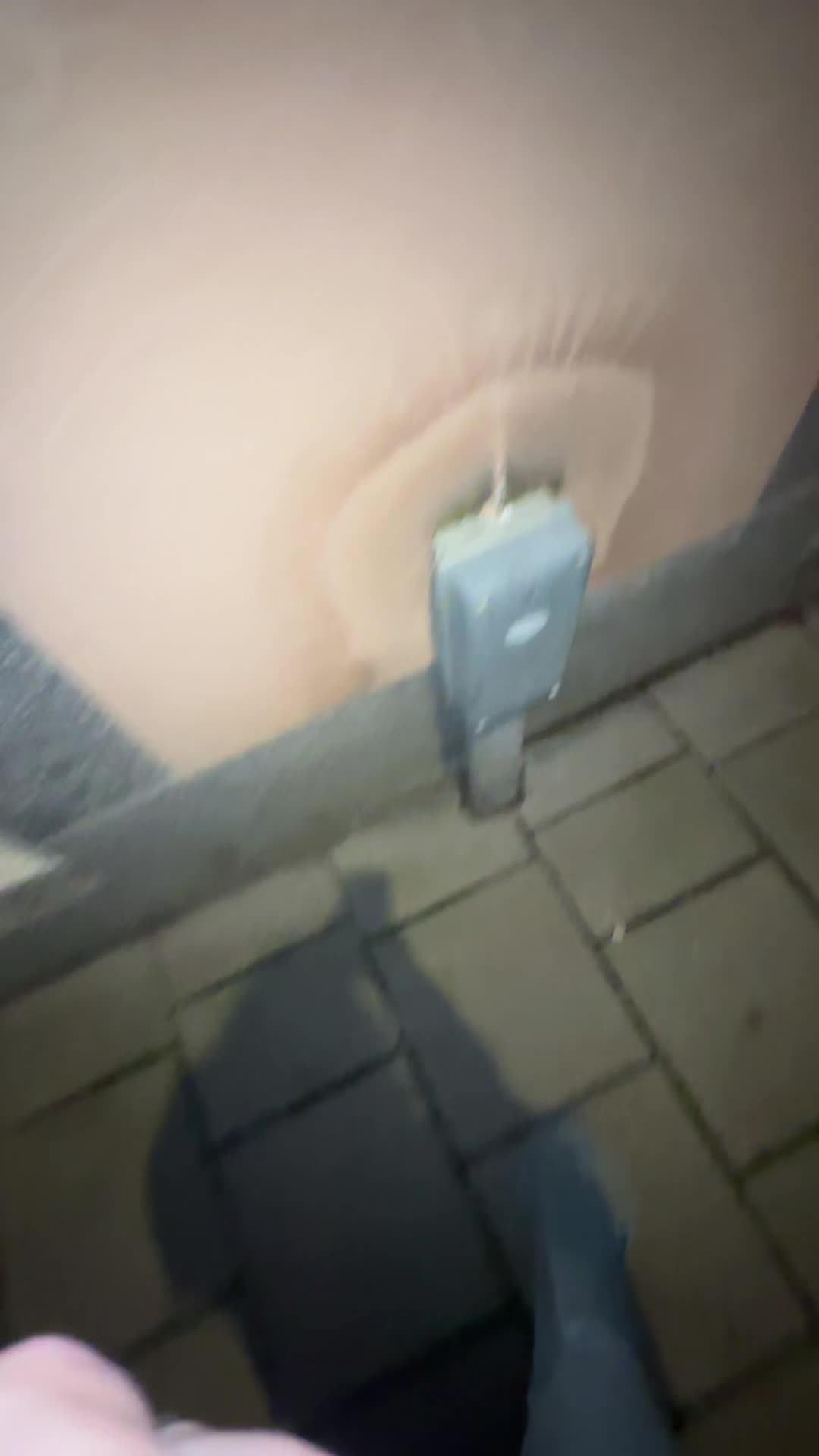 @HK
