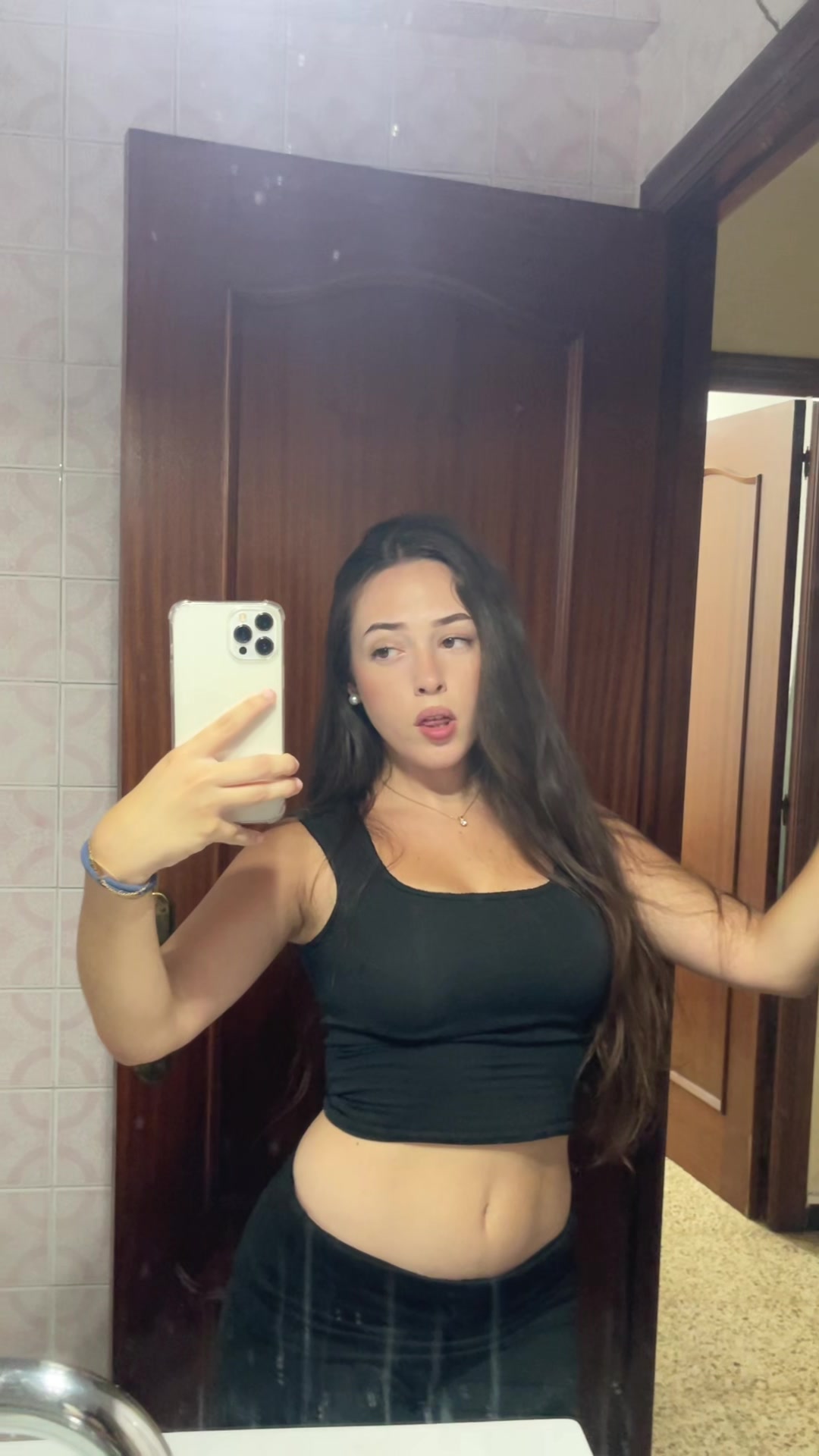 @𝑯𝒙𝒓𝒙𝒃𝒊𝒊