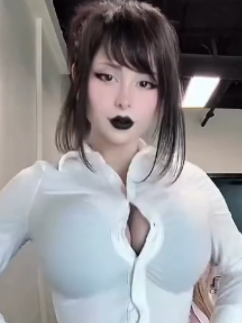 @younghopalace