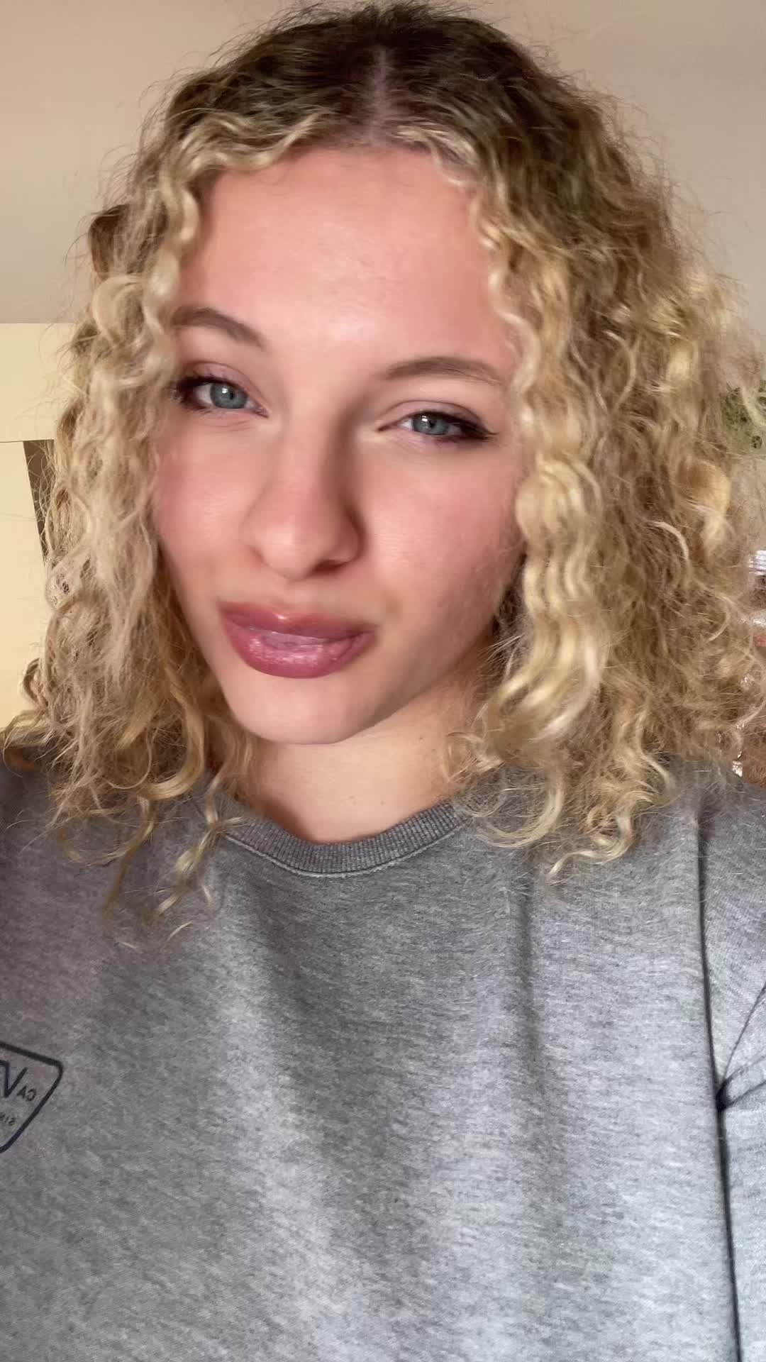 @lila👩🏼🦱🥥