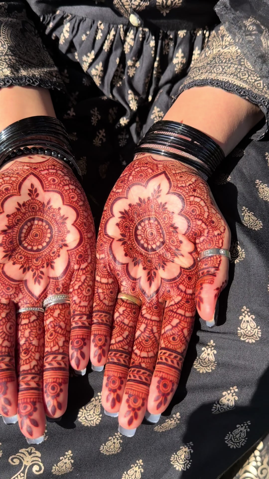 @Assia Mehndi