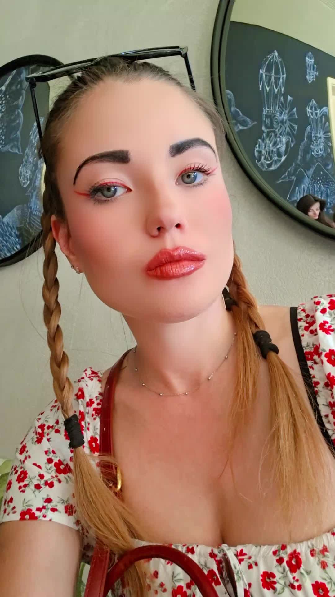 @Lesia Pozharun
