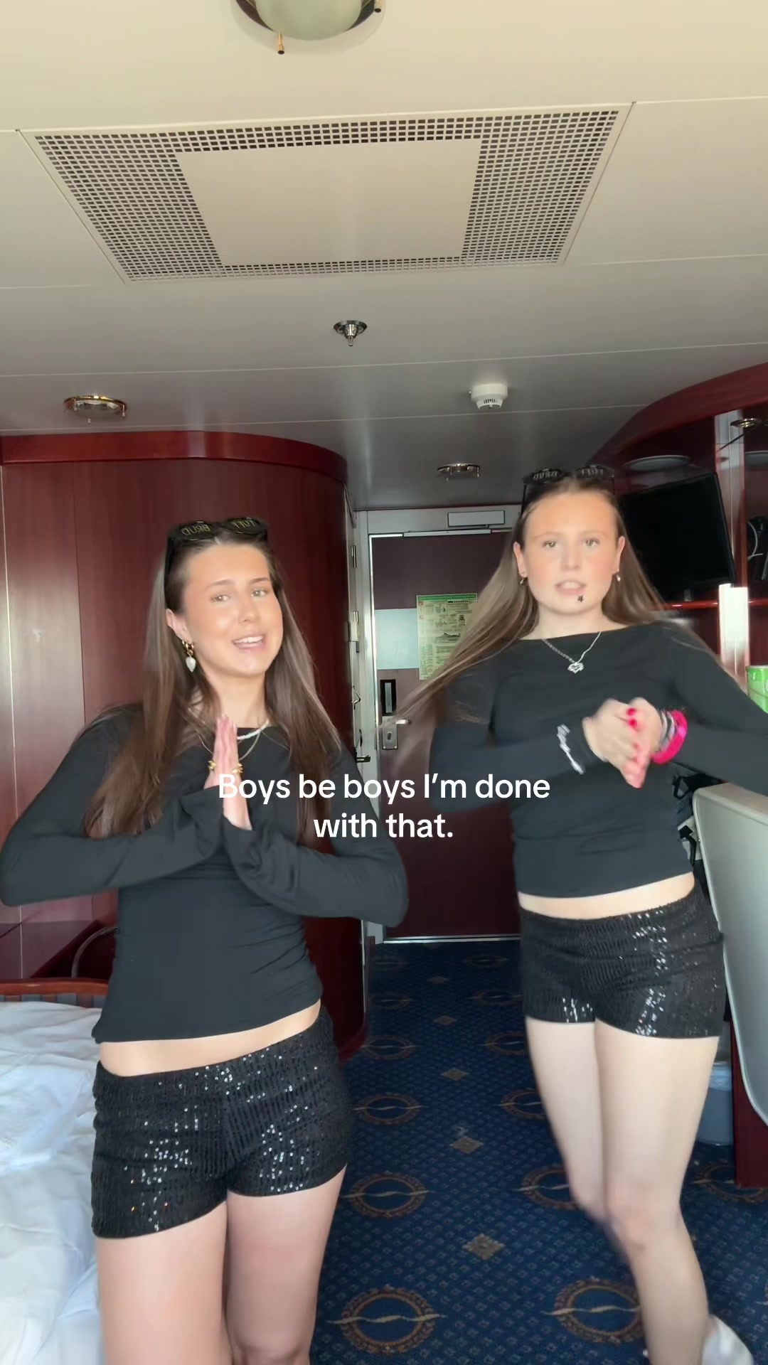 @Ellie🫧💘🥹🌟