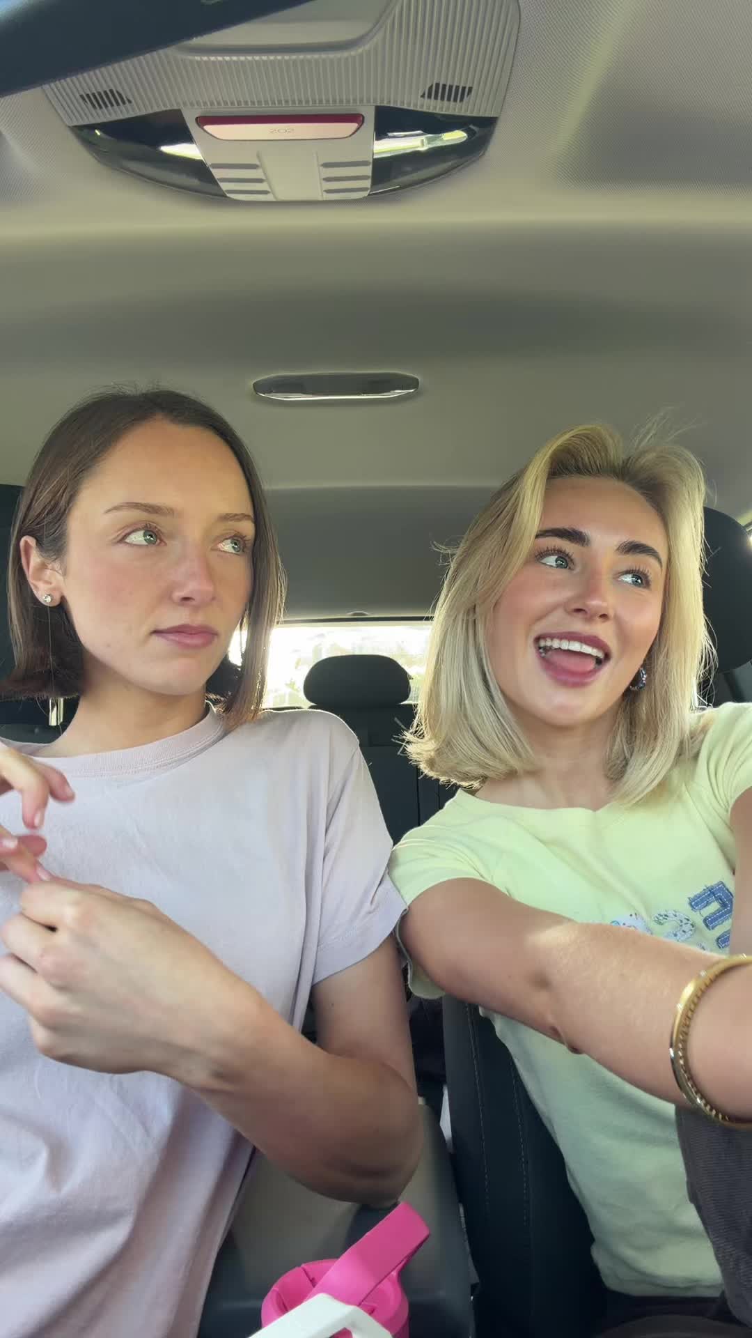 @strawbigaill